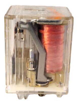 Potter & Brumfield R10-E1Y2-V700 24 V DC 3 A Miniature Ice Cube Plug-in Relay