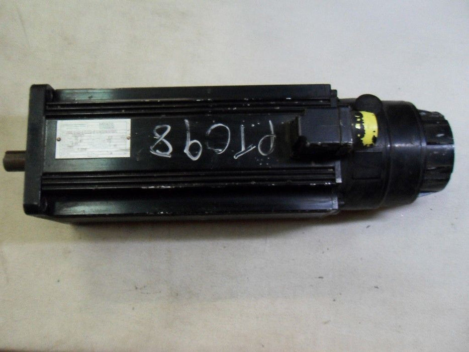 Indramat MAC 090C-0-KD-4-C/110-B-0/WI520LV/S001 Servo Motor