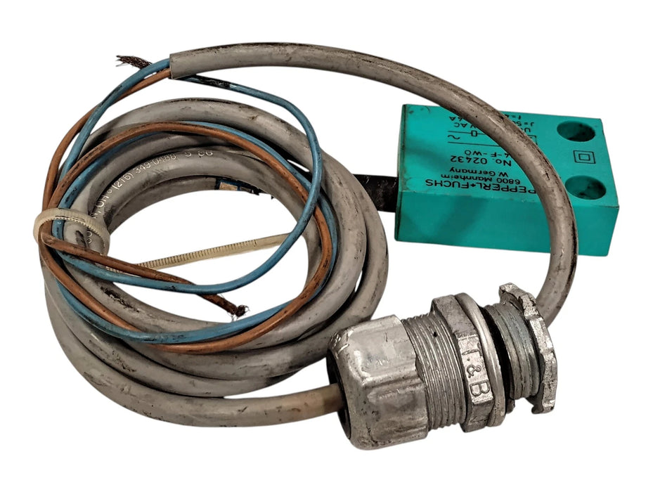 Pepperl Fuchs NJ4-F-WO 02432 20-250 V AC Inductive Proximity Sensor