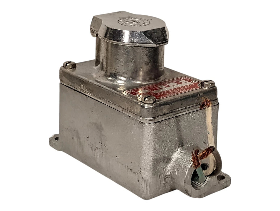 Appleton EFS1502023 125VAC 20 A 3-Wire 2-Pole Receptacle for Hazardous Locations