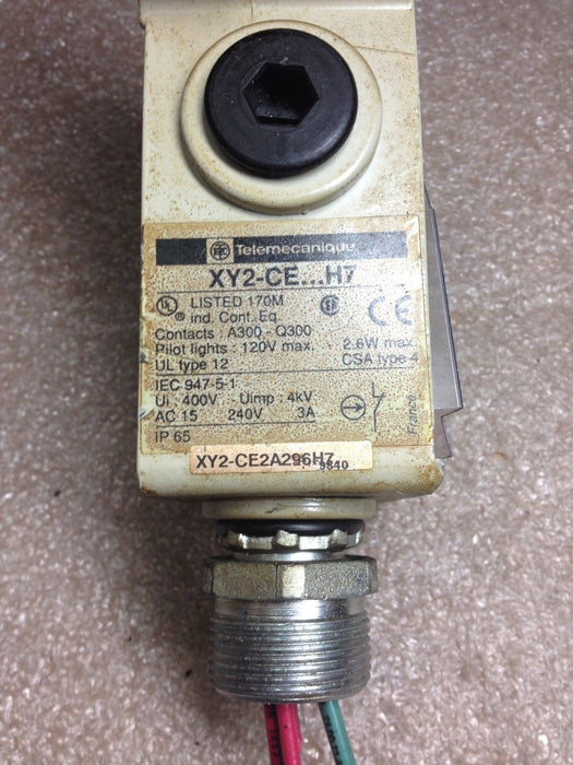 TELEMECANIQUE XY2-CE2A296H7 CABLE PULL SWITCH