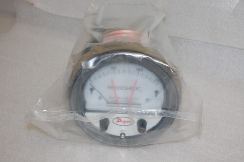 Dwyer 3150 Series 3000 Photohelic Pressure Switch/Gage