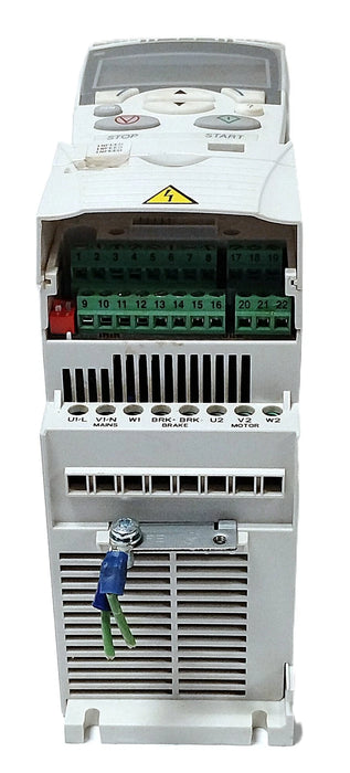 ABB ACS355-03U-08A8-4 380-480 VAC 8.8 A 4kW 5 HP AC Drive w/ ACS-CP-A Controller