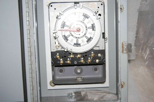 Paragon Electric Type 3 R Enclosure 7008-00 Timer