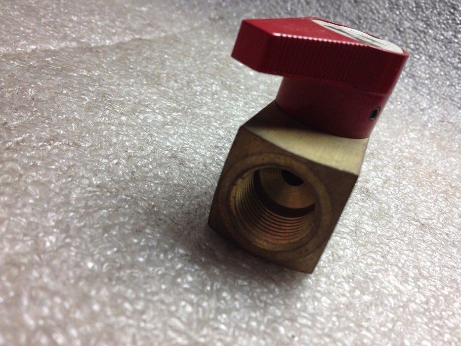 Nupro B-8P6T4 Quarter Turn Plug Valve