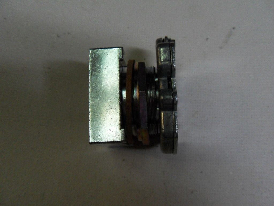 2 Cutler-Hammer E30AB Compact Pushbutton Operator