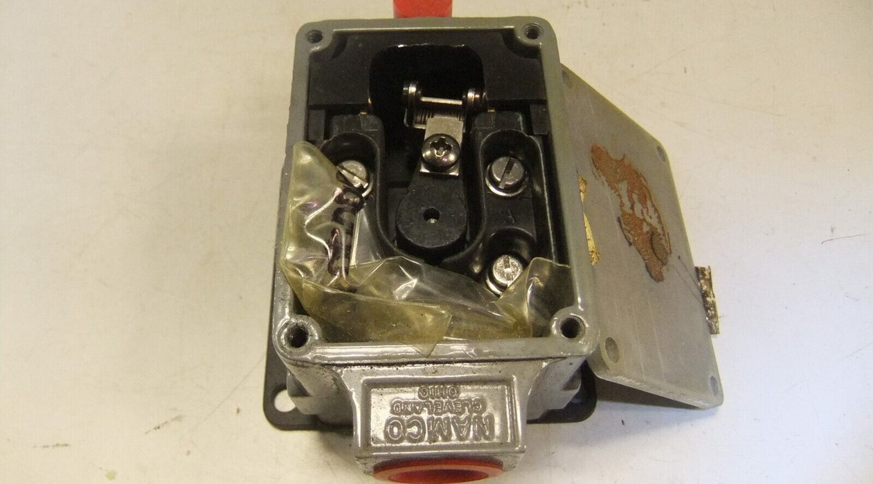 Namco Controls EA080-21130 SNAP LOCK Snap Action Limit Switch