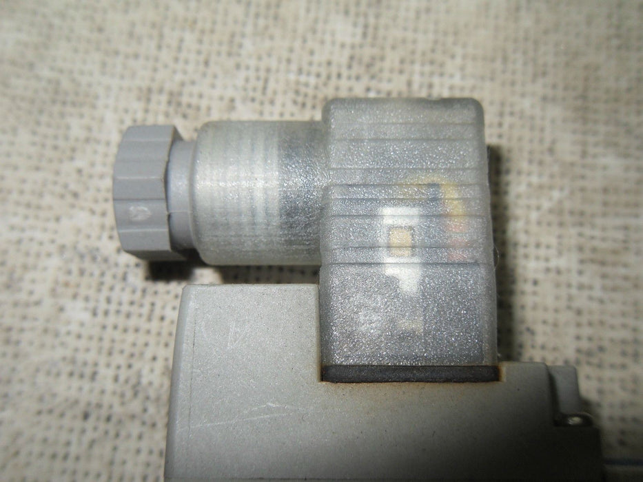 SMC SY7520-5DZ-02T Solenoid Valve