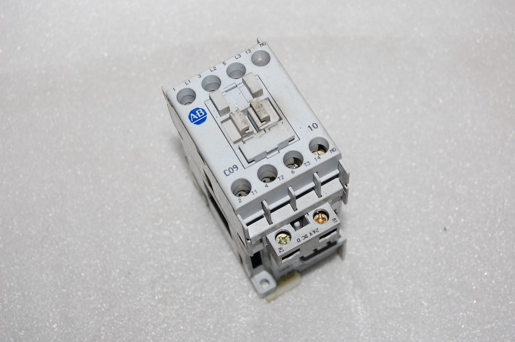 Allen-Bradley 100-C09Z10 Contactor