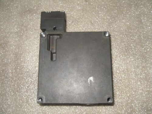 1 Euchner Tz2Re110Pg 6-10A 250V 110Vac Safety Switch