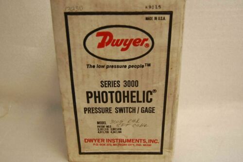 Dwyer Photohelic Pressure Switch 3002 RMR