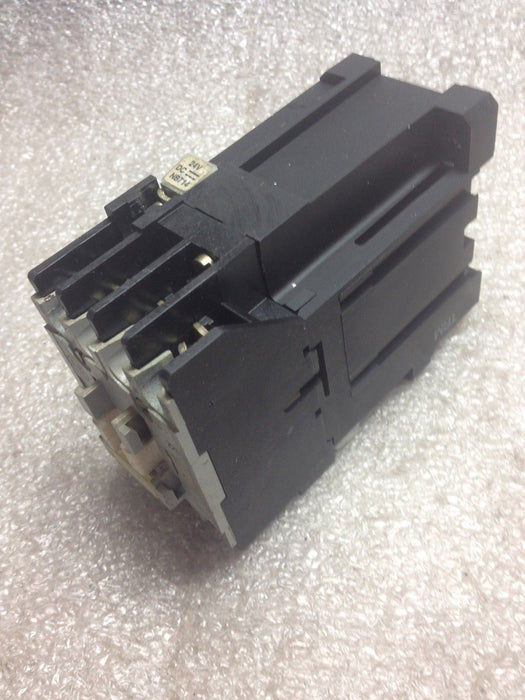 Allen-Bradley 700DC-F220 Series C Contactor
