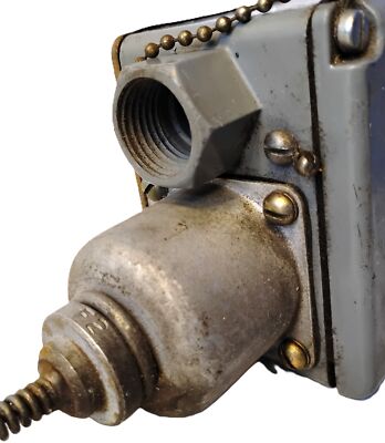 Square D 9025-BCW-33 80-145¬∞F Probe Style Temperature Switch