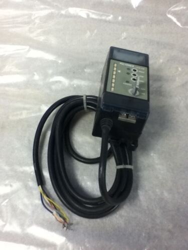 KEYENCE CORP LX2-70 PHOTOELECTRIC AMPLIFIER