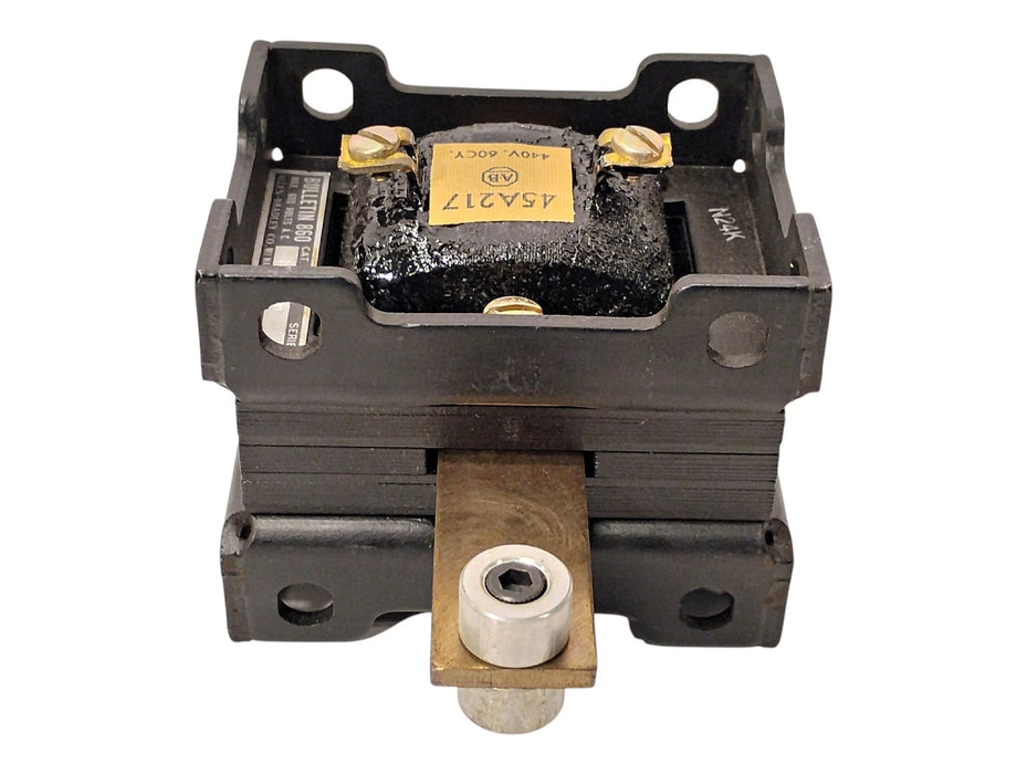 Allen-Bradley 892710 440 V AC Push/Pull-Type Linear Solenoid w/ 45A217 Coil