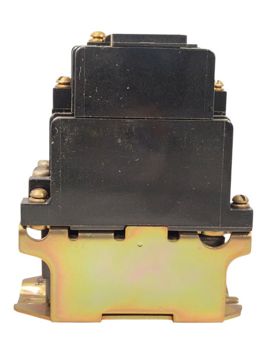 Allen-Bradley 700-N600A1 Series B 300 V AC 10 A Relay w/ 110-120 V AC Coil