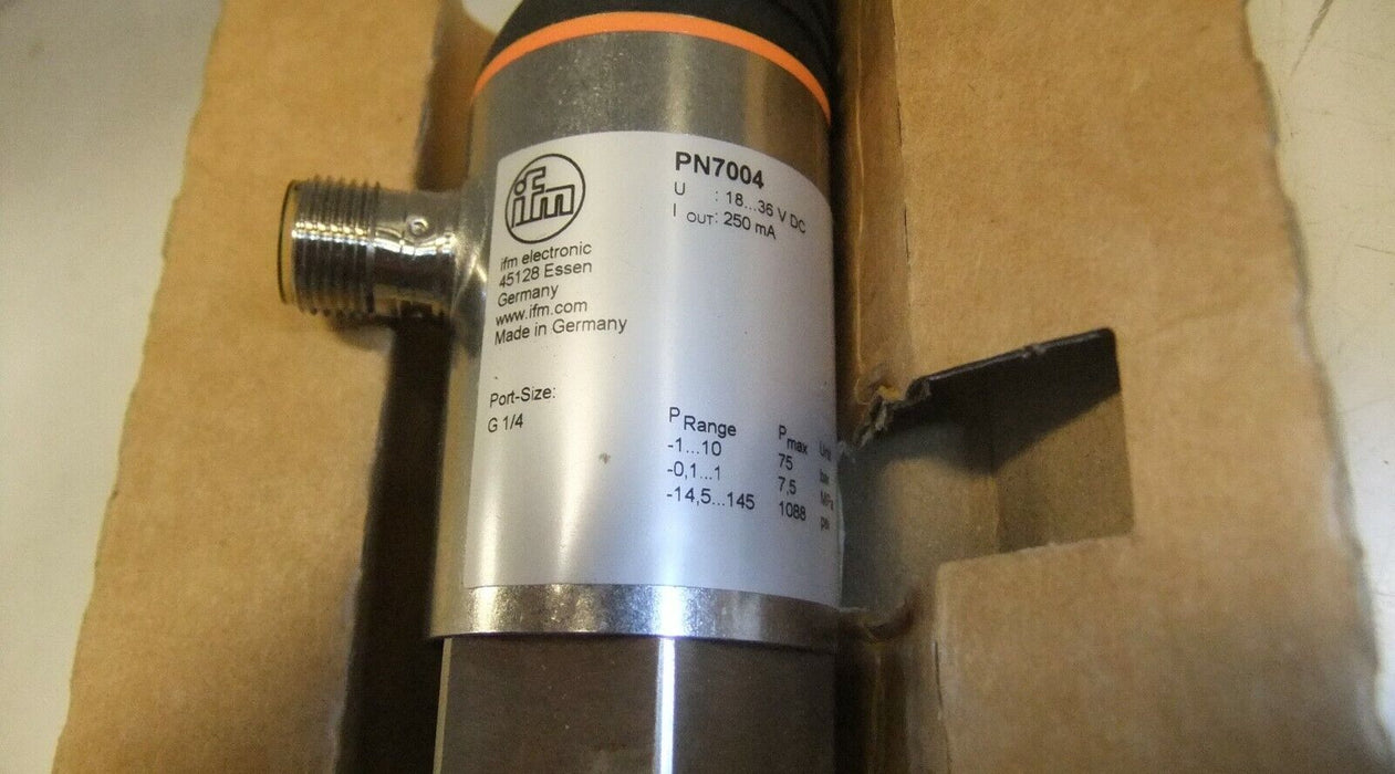 IFM Efector Pressure Sensor PN7004