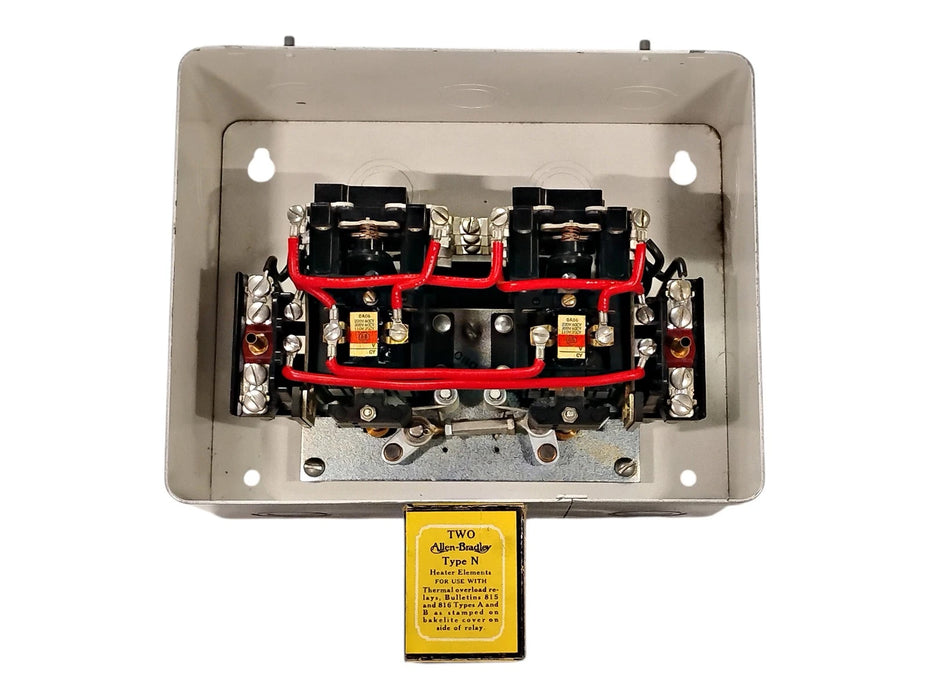 Allen-Bradley 705TAA 220 V AC NEMA Size 00 Magnetic Starter in NEMA 1 Enclosure