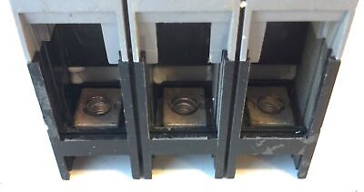 Siemens FXD63B200 600 V 200 A 3 Pole Sentron Thermal Magnetic Circuit Breaker