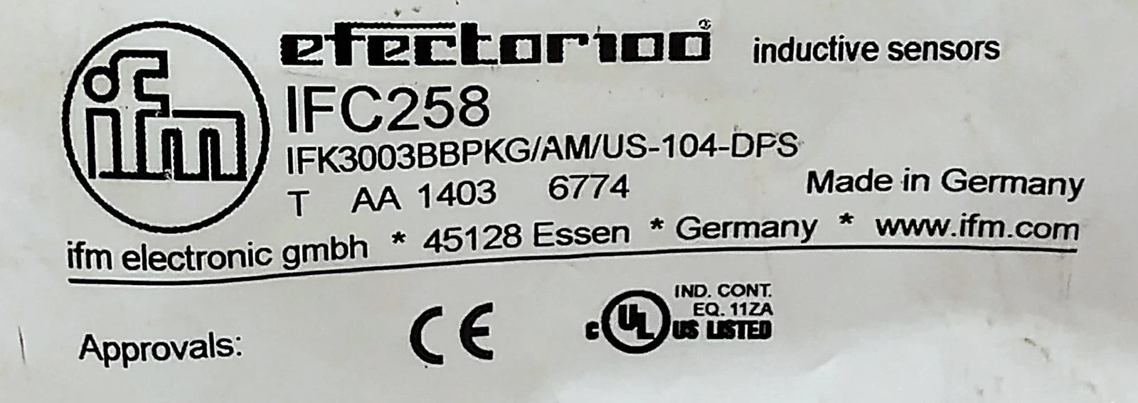 Efector IFK3003BBPKG/AM/US-104-DPS IFC258 10-30 V DC Inductive Proximity Sensor