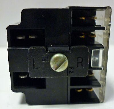 Allen-Bradley 800MS-FXP16RA Illuminated Maintained Push/Pull Button