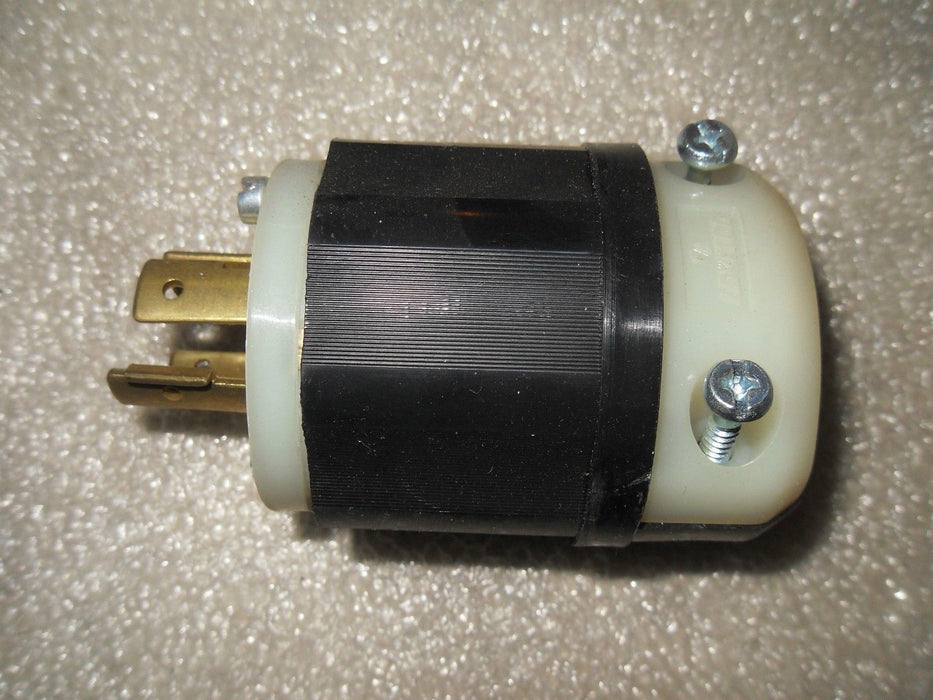 1 NIB LEVITON 2431 20A 480VAC 3 POLE PLUG