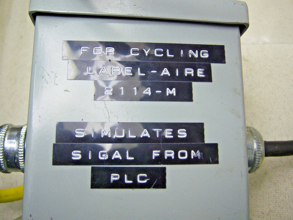 Hoffman Enclosure w/ Push Button M-472523 Allen-Bradley 800H-R2 w/Cords