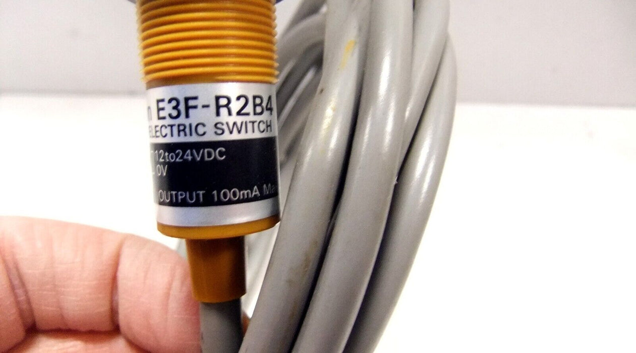 Omron Photoelectric Switch E3F-R2B4