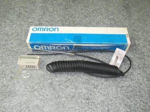 Omron E32-DC200D Photoelectric Switch Fiber Unit