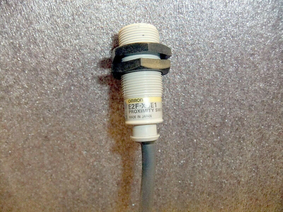 Omron E2F-X5E1 Proximity Sensor