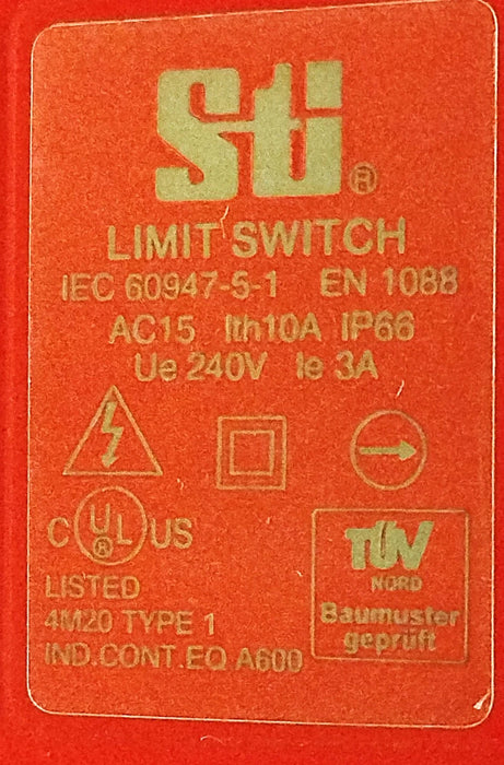Omron STI 44505-1011 240 V AC 3 A Miniature Snap-Acting Limit Switch