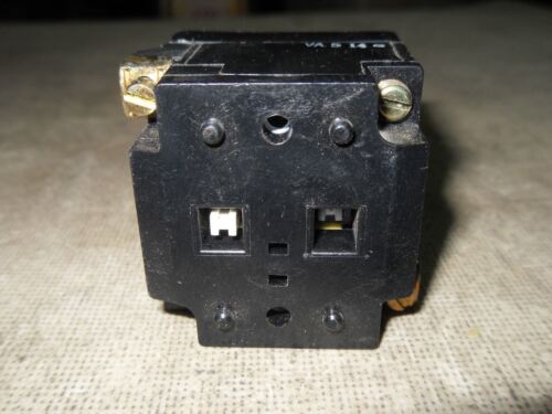 GE CR104PXG23 Transformer Light Socket