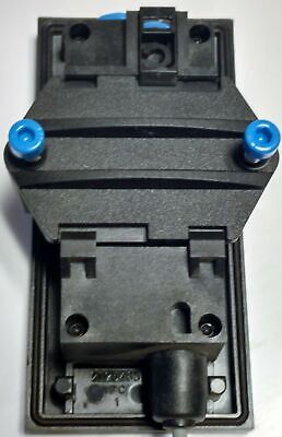 Festo SDE1-D10-G2-FQ4-C-P1-M8 Pressure Sensor