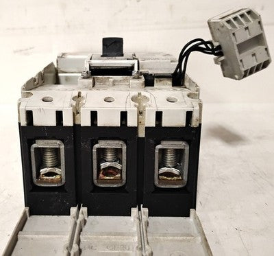 Moeller NZMB1-AF125-NA 125 A 480Y/277VAC Circuit Breaker w/ NZM1-XAHIV 24VAC/DC