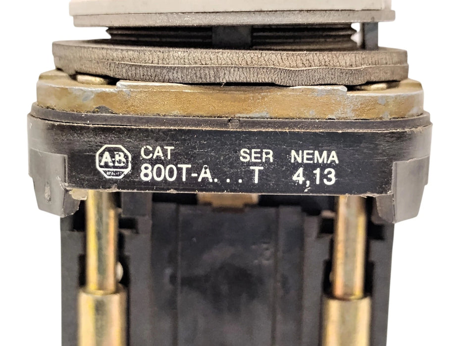Allen-Bradley 800T-A2A Series T 30.5 mm Black Flush Head Pushbutton