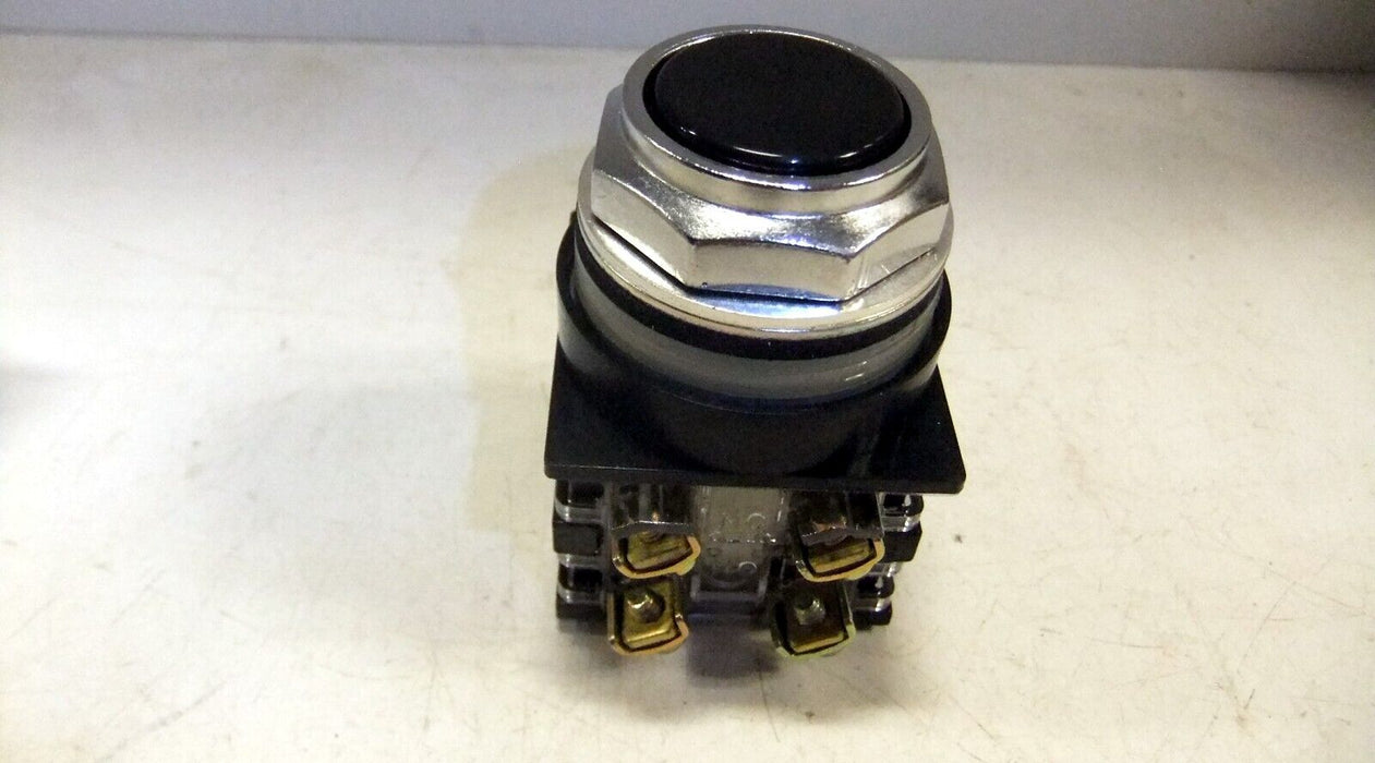 GE Push Button CR104-PBG92B1