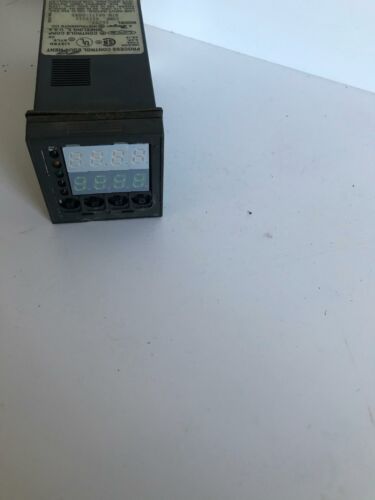 Dwyer 16153 Temperature Controller