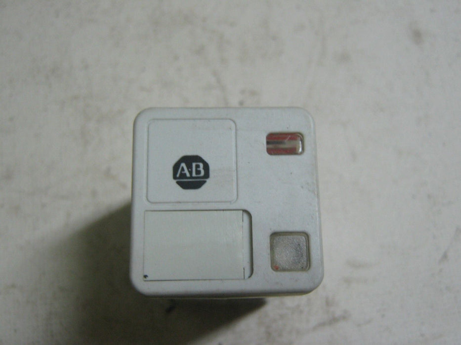 Allen-Bradley 700-HB33A1 Relay