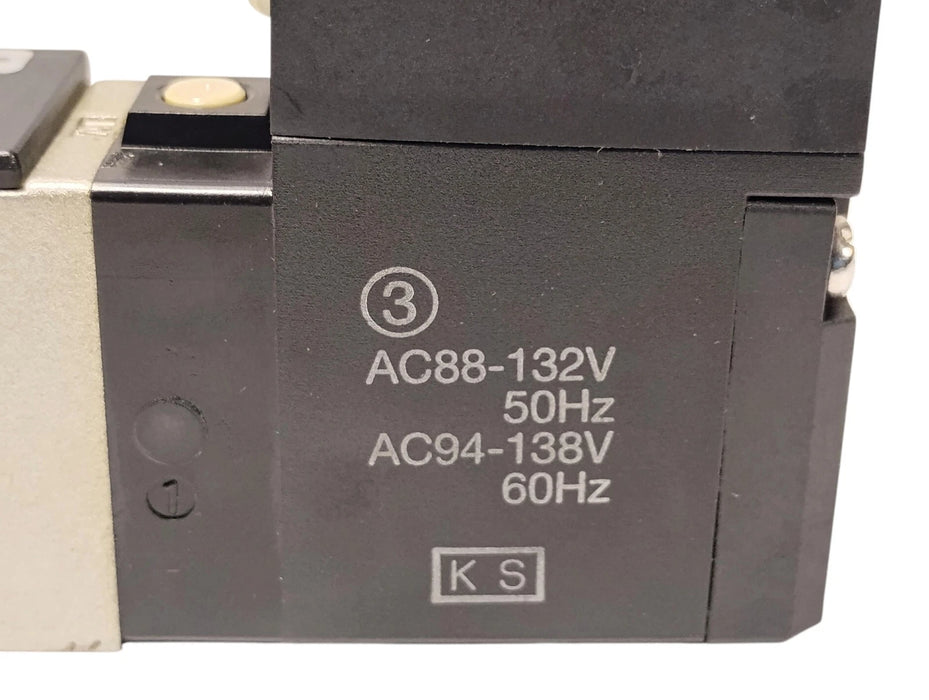 SMC VFS2110-3DZ 0.1-1.0 MPa Pneumatic Solenoid Valve w/ 110/120 V AC Coil