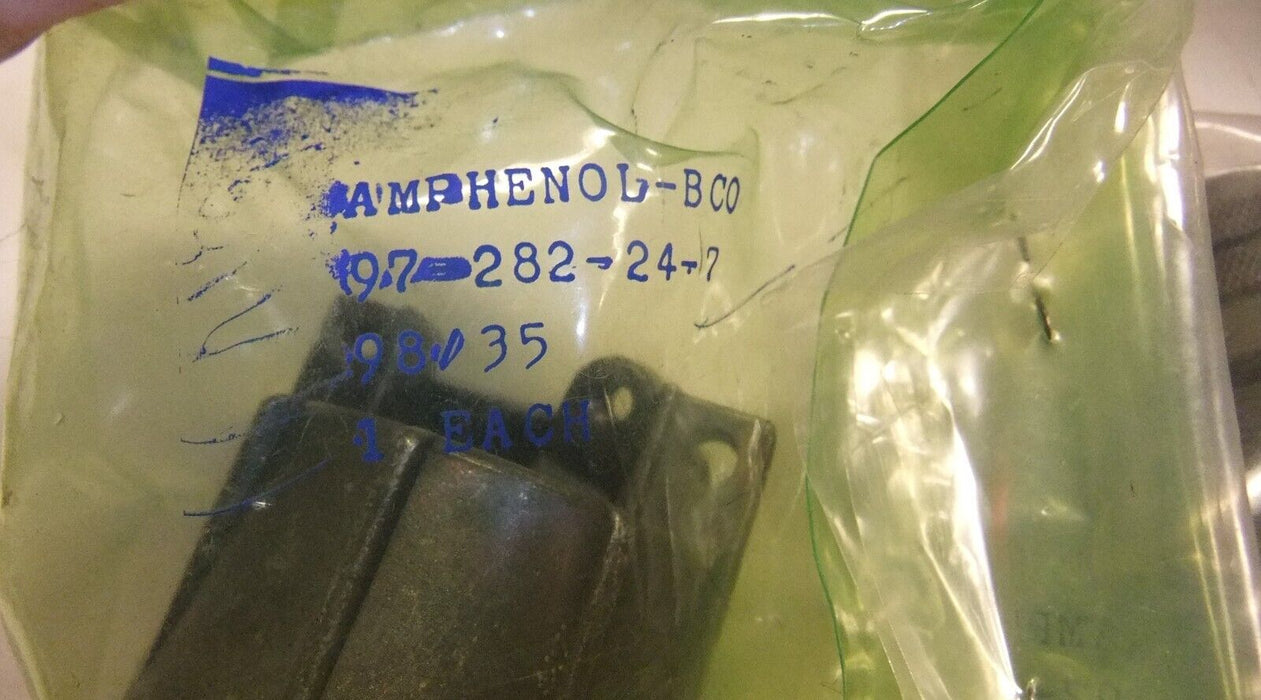 Amphenol Mated Pair 97-3106A-24-5S / 19-7-282-24-7 Size 24