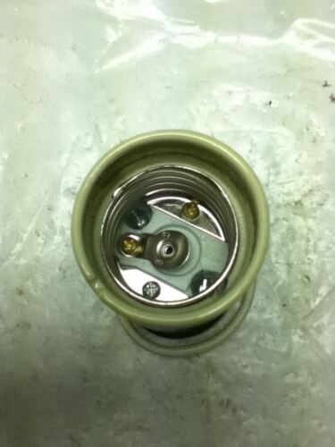 Leviton 8750 LAMPHOLDER