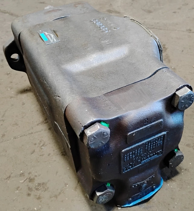 Vickers 4535V42A30 1DD22R 02-137458R Double Hydraulic Vane Pump