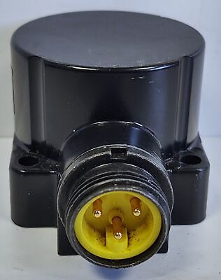 NAMCO EE530-83401 Inductive Proximity Sensor