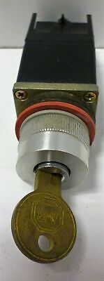 Allen-Bradley 800MR-H31B Key Lock Selector Switch