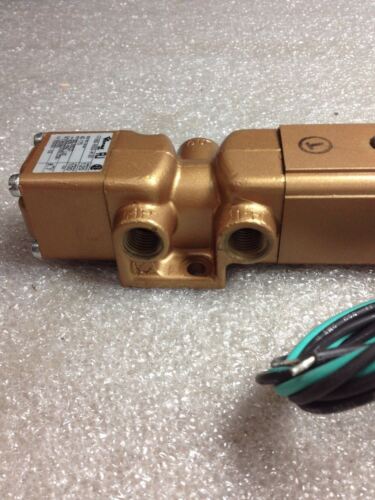 VERSA VSG-8322-A120 FOUR WAY VALVE