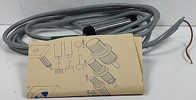 Telemecanique XSA-A05011 Inductive Proximity Sensor