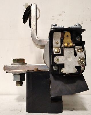 EC&M Class 9055 Type AO 51141-137-5400 Magnetic Current Overload Relay