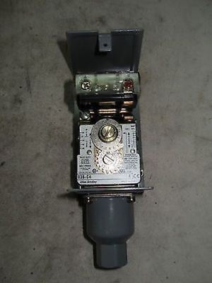 Allen-Bradley 836-C4AX201 NEMA 1 Pressure Switch