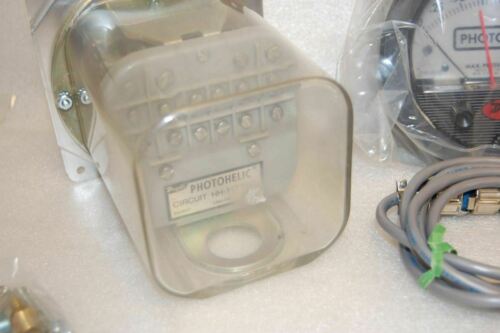 Dwyer Photohelic Pressure Switch 3002 RMR