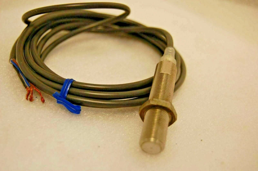 OMRON E2E2-X2C1 PROXIMITY SENSOR